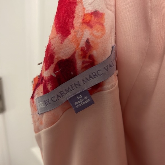 Floral Dress with Pockets and Removable Belt - Picture 4 of 4